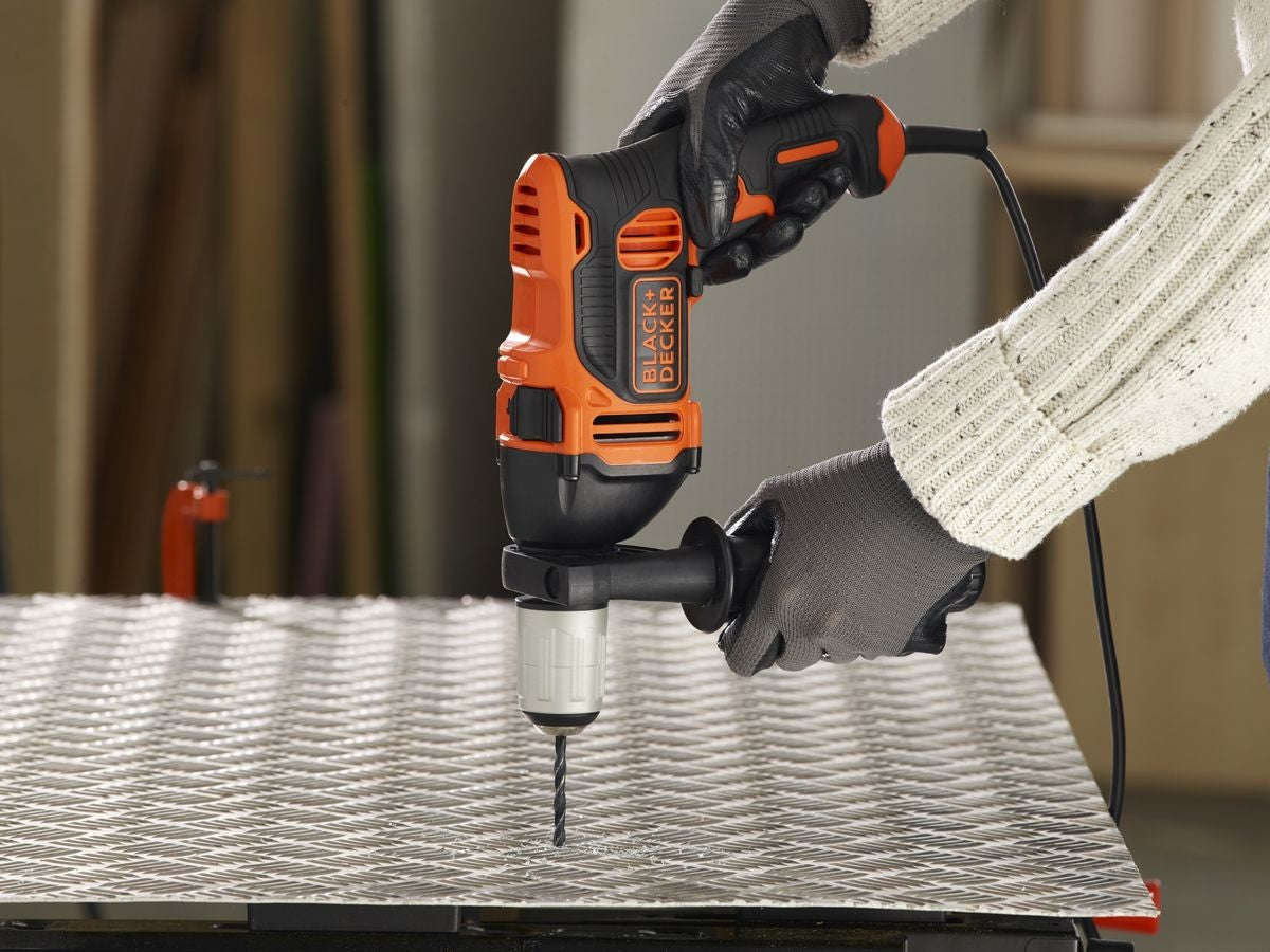 BLACK & DECKER - 850w 13mm Hammer Drill Keyless Chuck with Kitbox