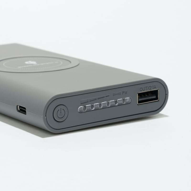 Wireless Smartphone Charger Qi 15000mah Powerbank - BLACK