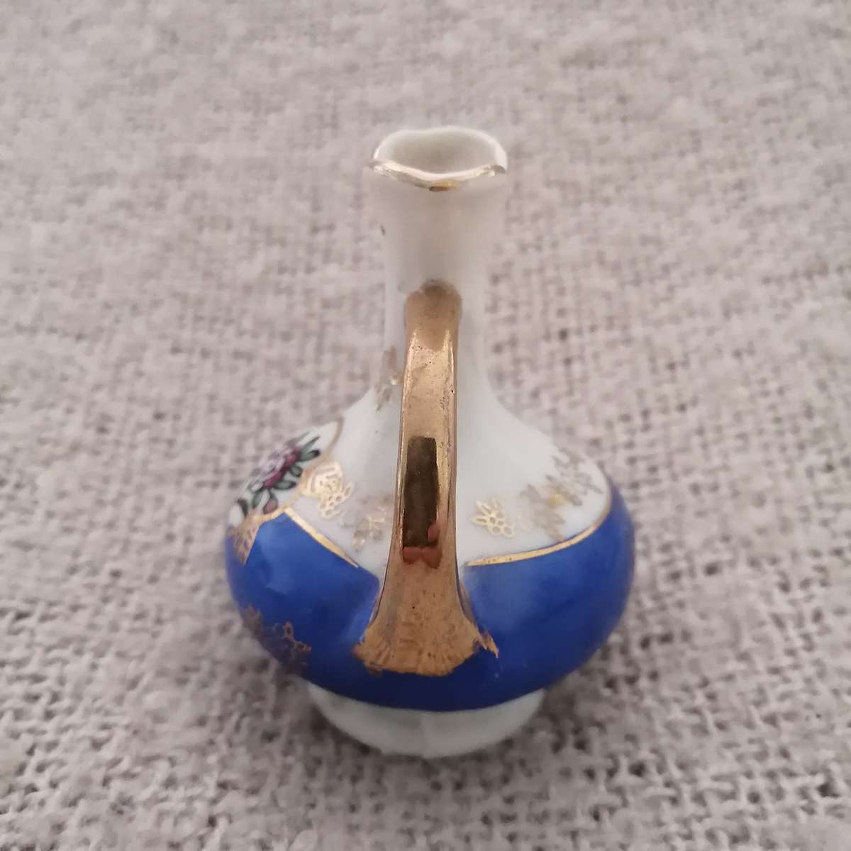 Colourful Flower Vase / Water Urn with Gold Handles (Miniature, suitable for printer's tray)