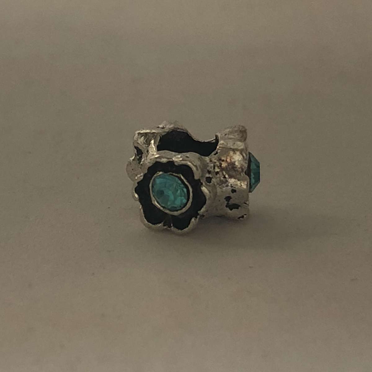 Bead Fitting Pandora Light Blue Diamante Triad & 'Silver'