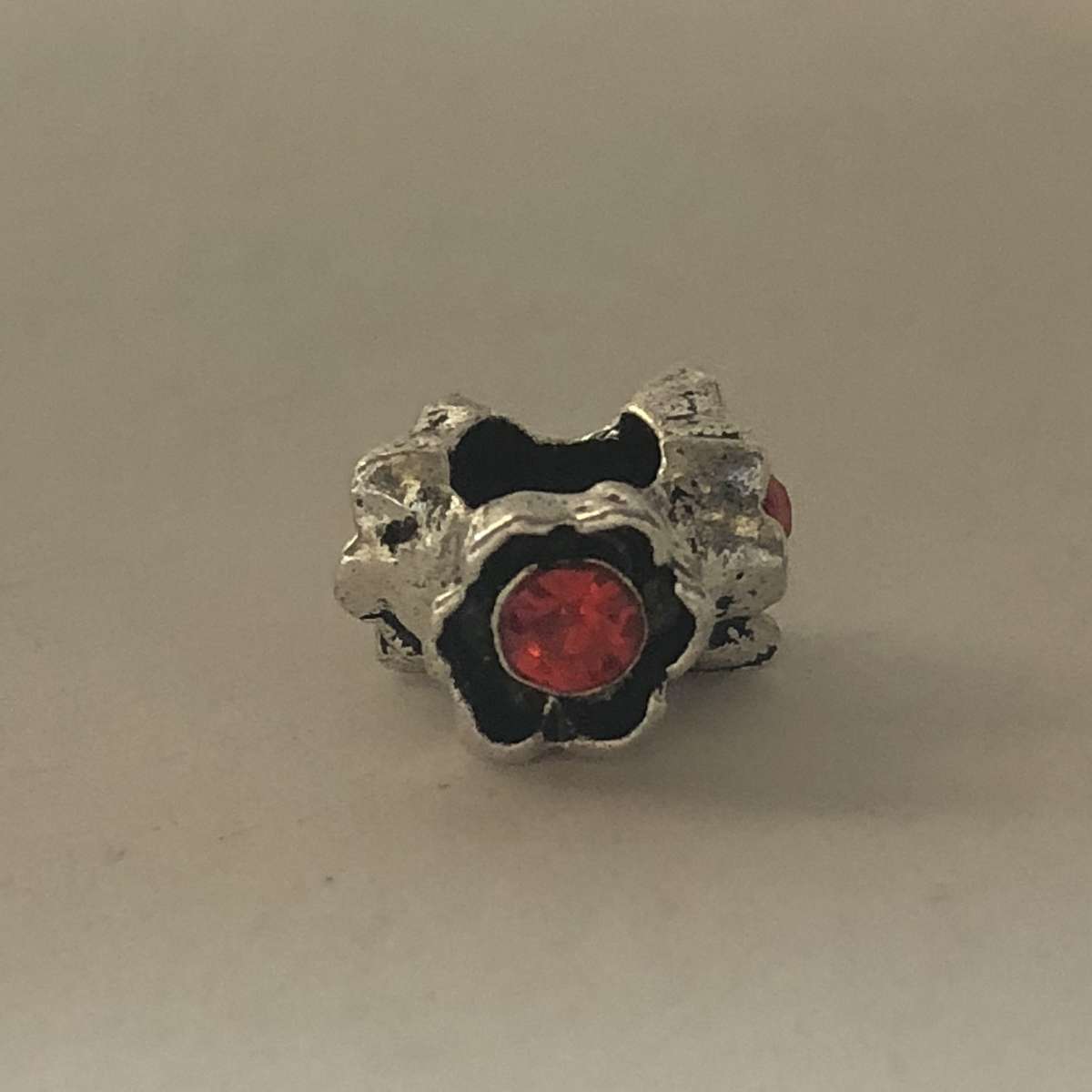 Bead Fitting Pandora Red Diamante Triad & 'Silver'