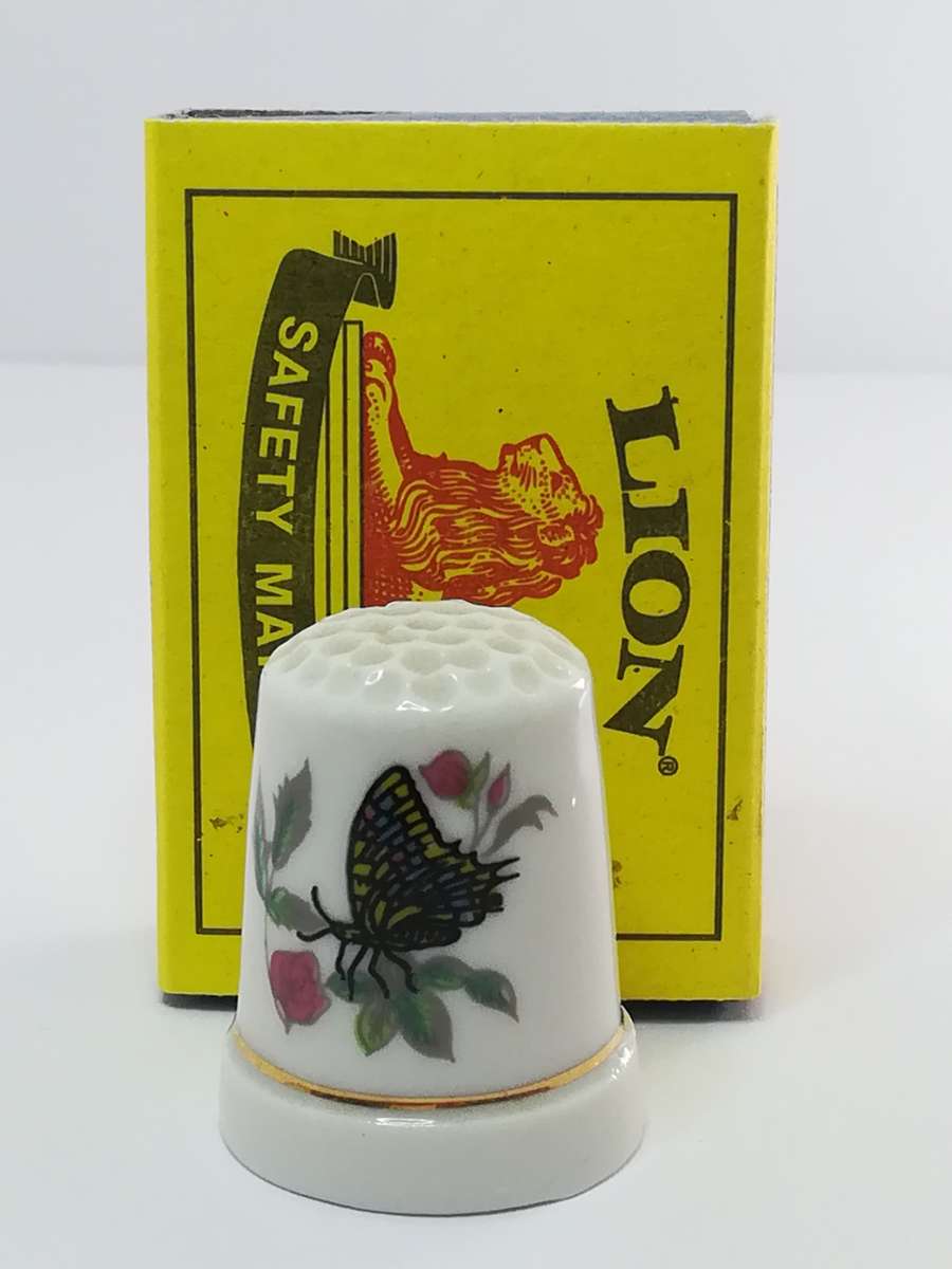 Thimble Porcelain with Butterfly (suitable for Printer's Tray)