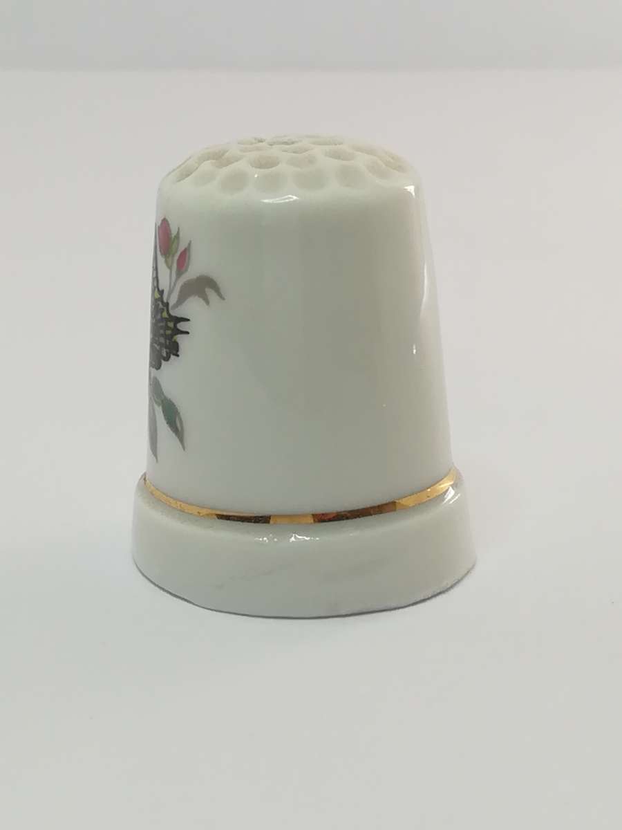 Thimble Porcelain with Butterfly (suitable for Printer's Tray)