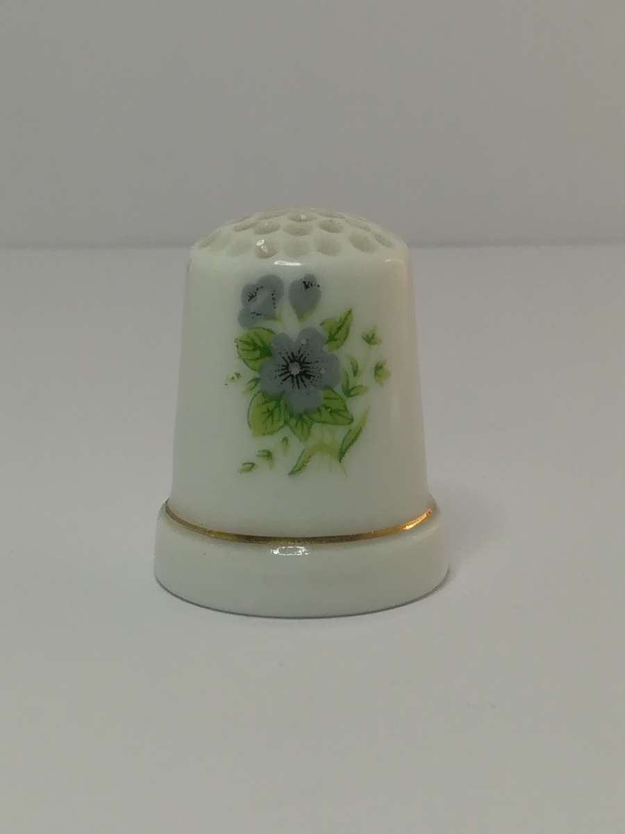 Thimble Porcelain with Flower (for Printer's Tray/Dollhouse)