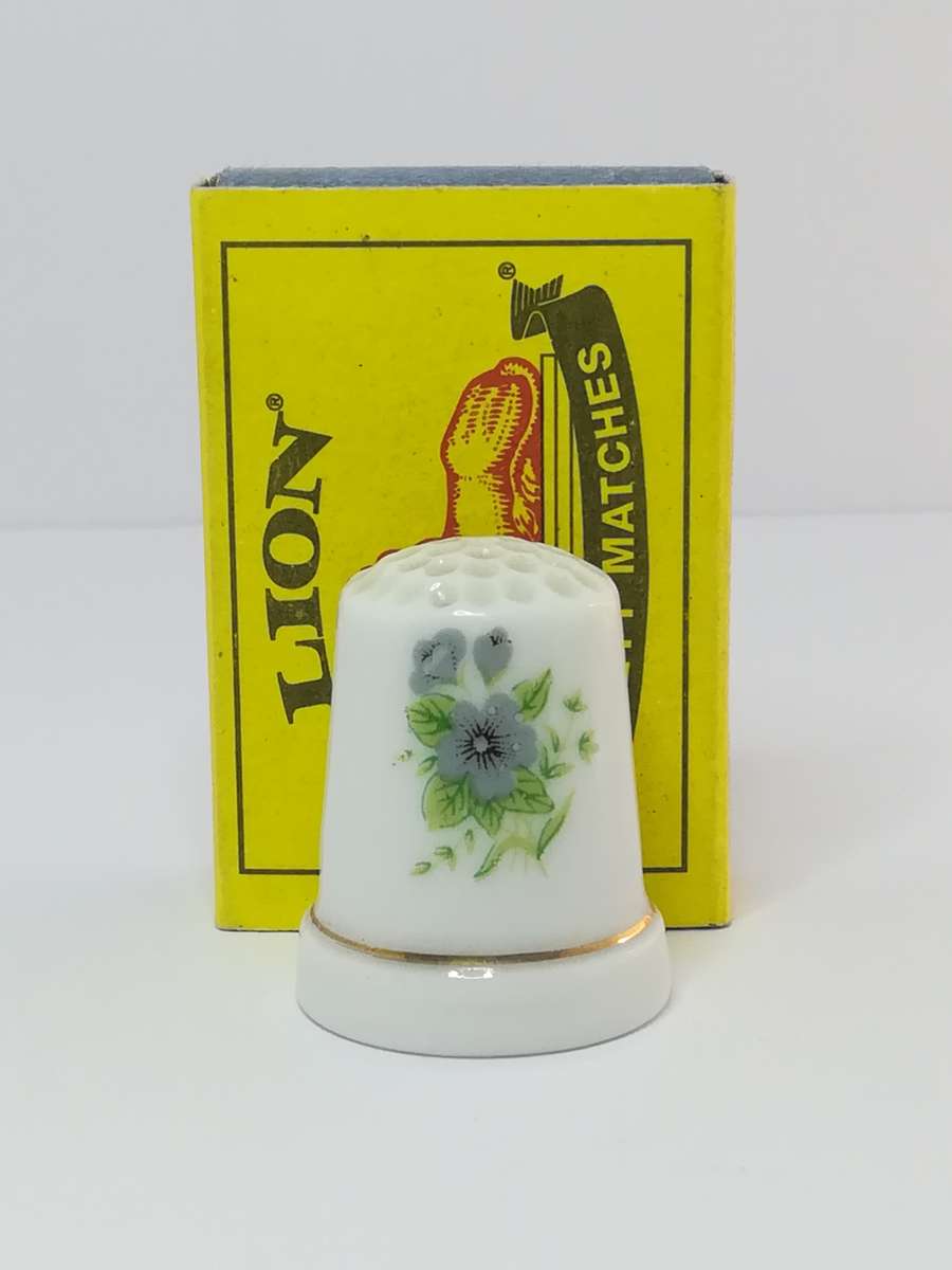 Thimble Porcelain with Flower (for Printer's Tray/Dollhouse)
