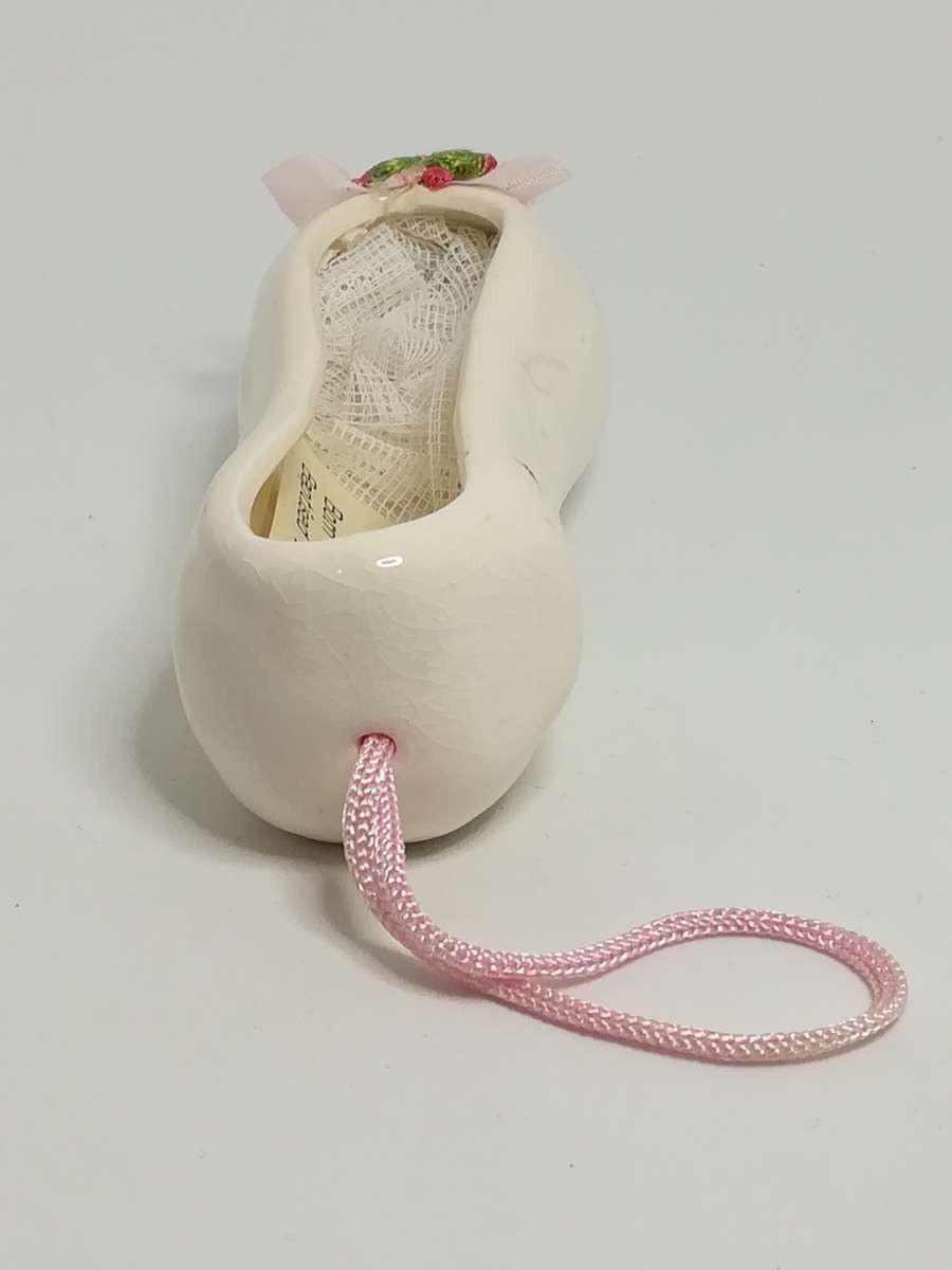 Small Single Pink Ceramic Ballet Slipper