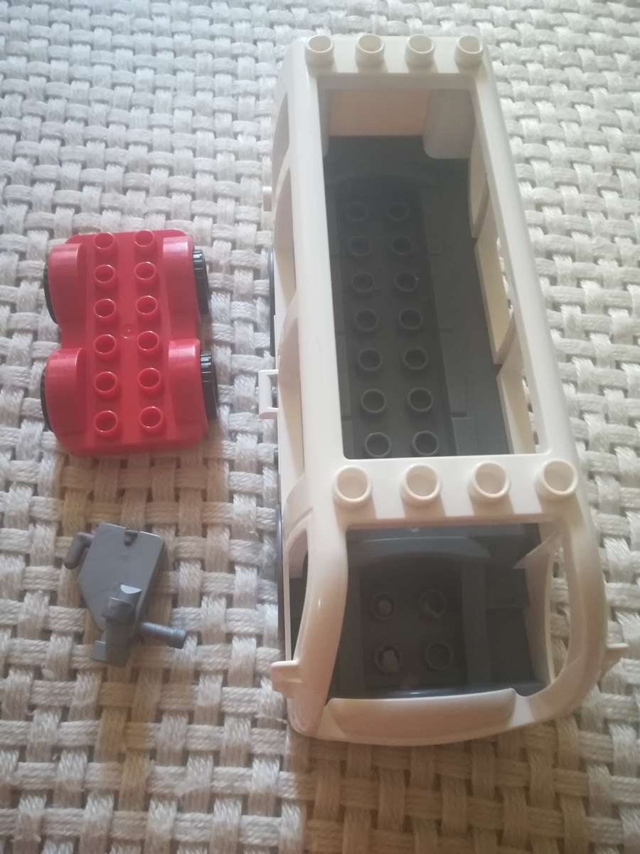 Lego DUPLO - Lot 18 (Pieces from Safari Set)