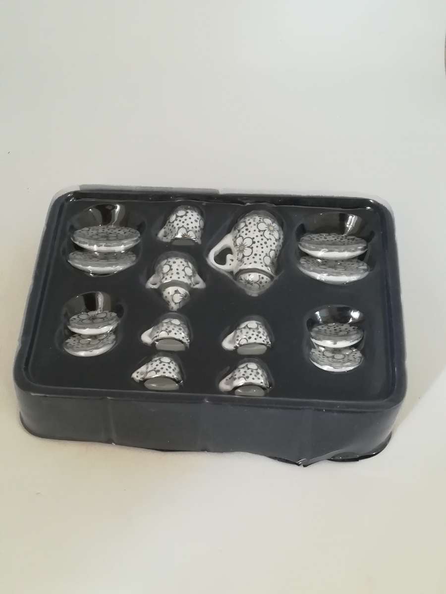Miniature Tea Set - Black & White Flowers (Miniature, suitable for printer's tray)