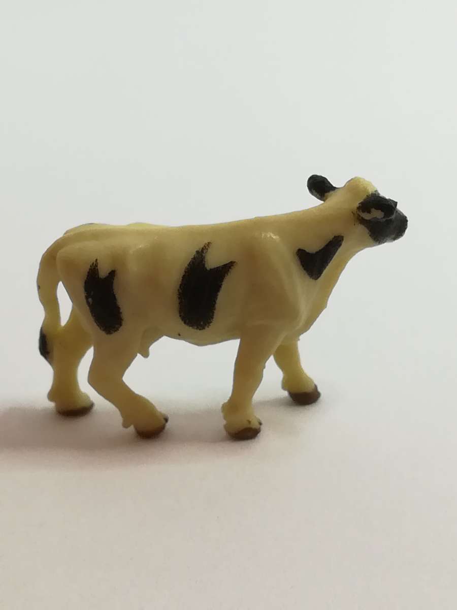 Miniature Black & White Cow - like Schleich (Miniature, suitable for printer's tray)