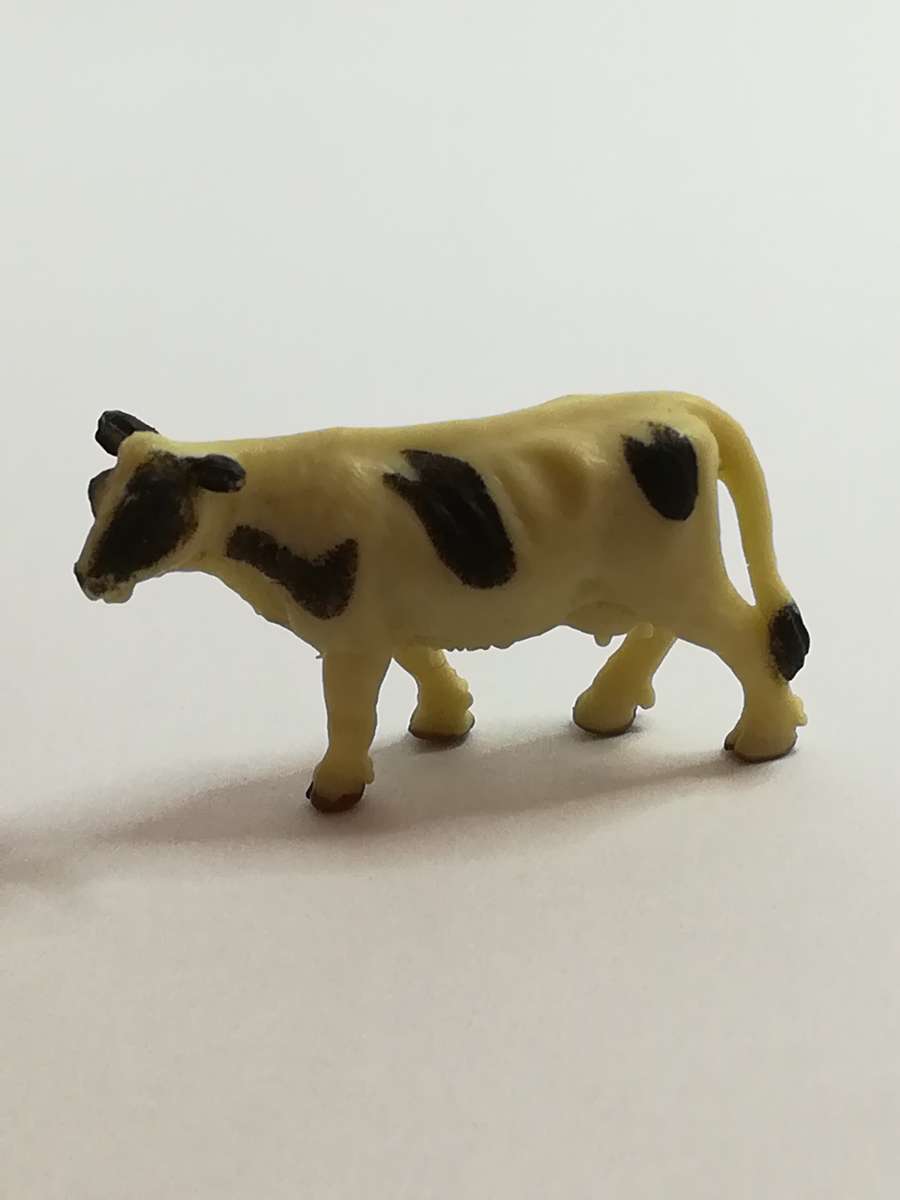 Miniature Black & White Cow - like Schleich (Miniature, suitable for printer's tray)