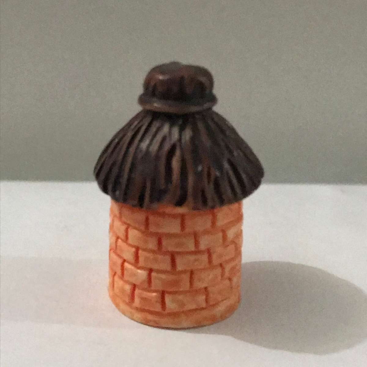 Miniature Rondavel (for Printer's Tray/Dollhouse)