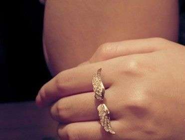 Angel Wing Ring, 17mm size, Exquisite Rhinestone