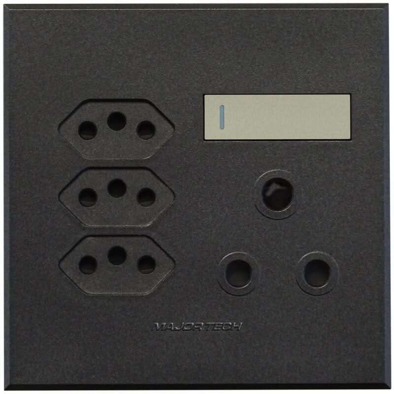 Veti 3 - 4 x 4 Single RSA, Triple V-Slim Sockets