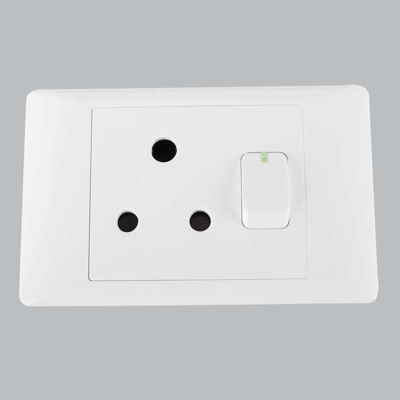 EPL White Socket - 16 Amp Socket