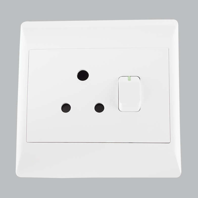 EPL White Socket - 16 Amp Socket 4 x 4