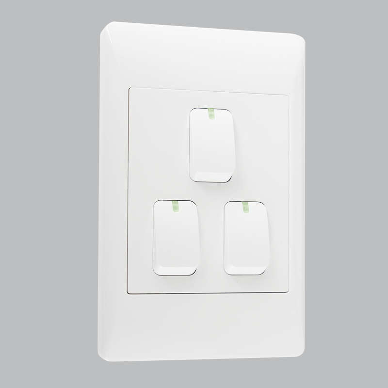 EPL White Switch - 3 Lever 1 or 2 Way Switch - 2 X 4