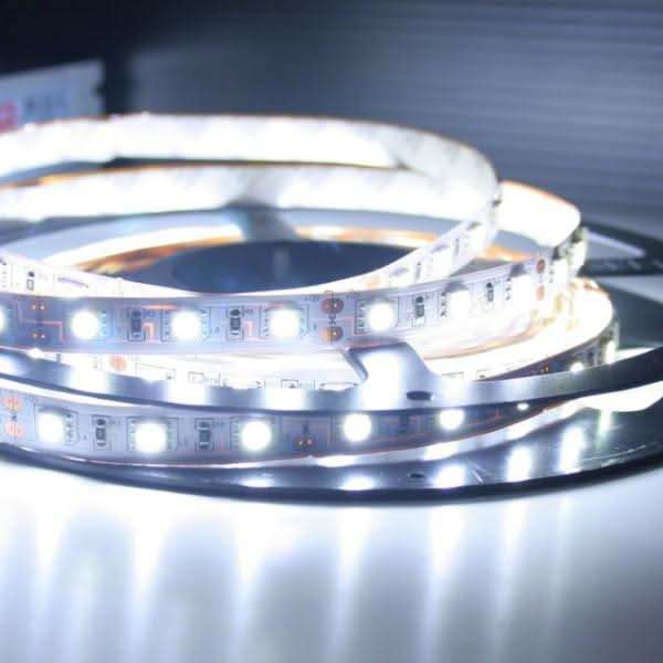 LED Striplight 12V - 5050 Non-Waterproof (5M Roll) - Daylight (6000K)