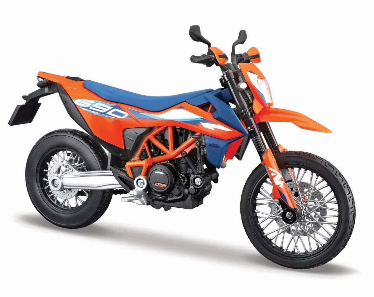 KTM 690 SMC R 2023 (scale 1 : 12)