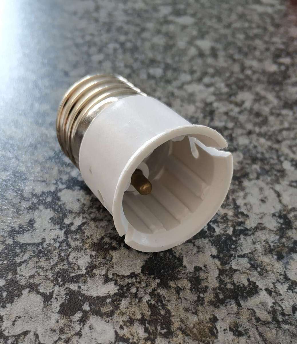 E27 to B22 Light Bulb Adapter