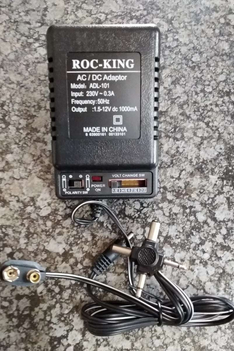 Roc-King Universal AC/DC Power Adapter