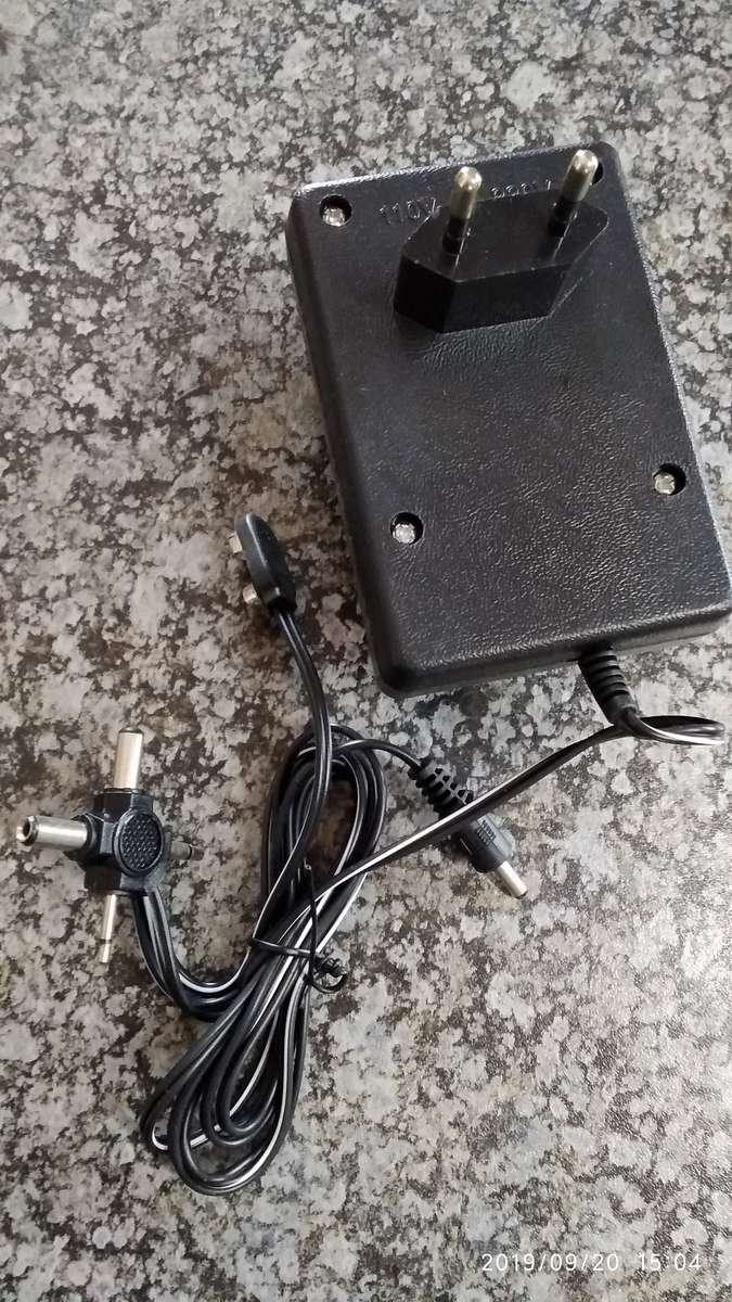 Roc-King Universal AC/DC Power Adapter