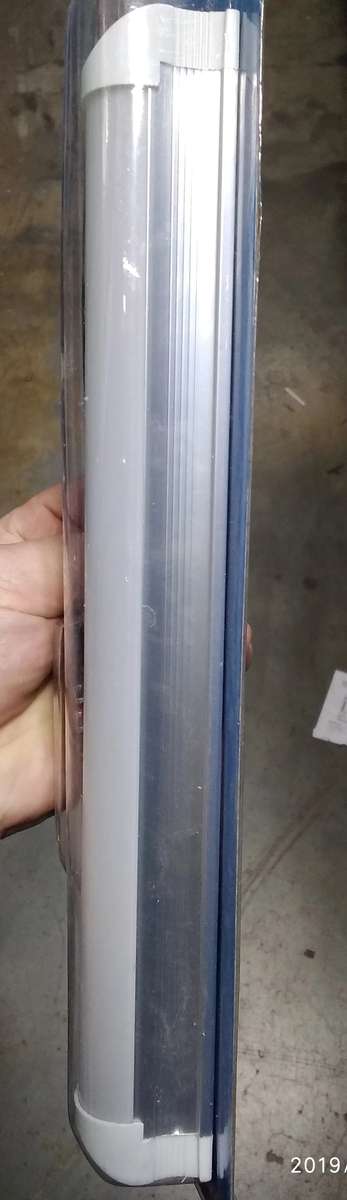 12v Switched Led Tube Light