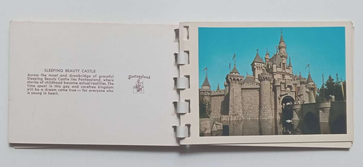 Disneyland Hi-Lites (Pocket-Sized Souvenir Booklet)