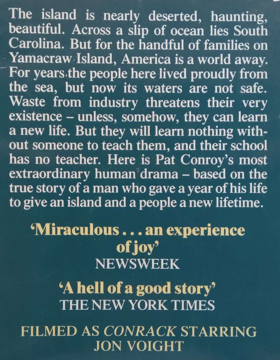The Water is Wide: One Mans Battle for the Children on a Forgotten American Island | Pat Conroy
