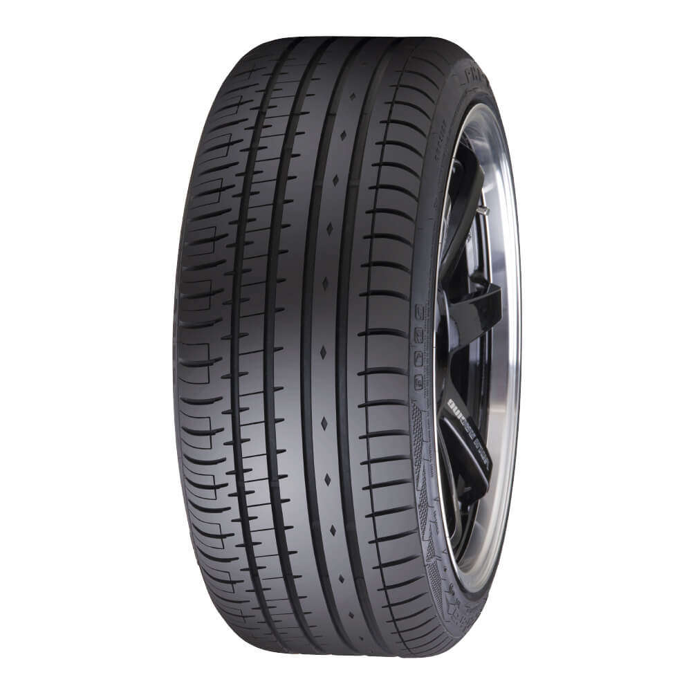 215/45R17 Accelera PHI-R 91W XL Tyre