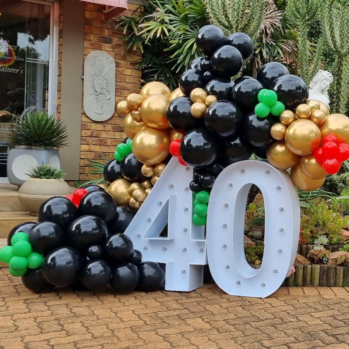 MARQUEE NUMBERS AND BALLOON SETUP Balloon Garland