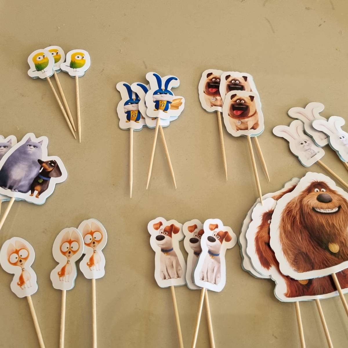 SECRET LIFE OF PETS CUPCAKE MINI TOPPERS |Personalized Party Decor South Africa