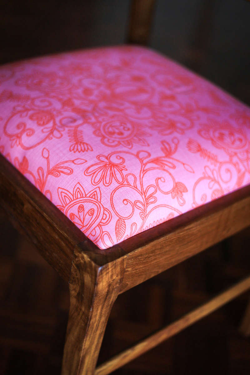 Extendable Dining Table and Six Kiaat Chairs - Table