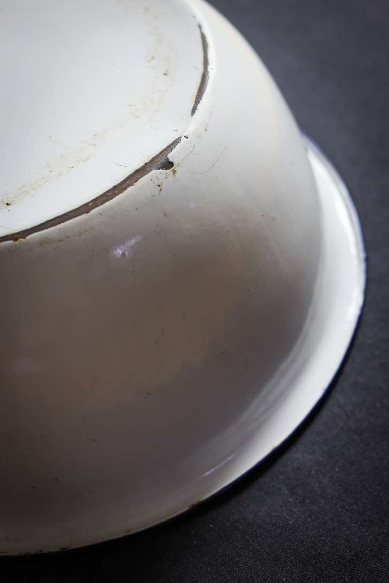 Vintage Enamel Wash Basin