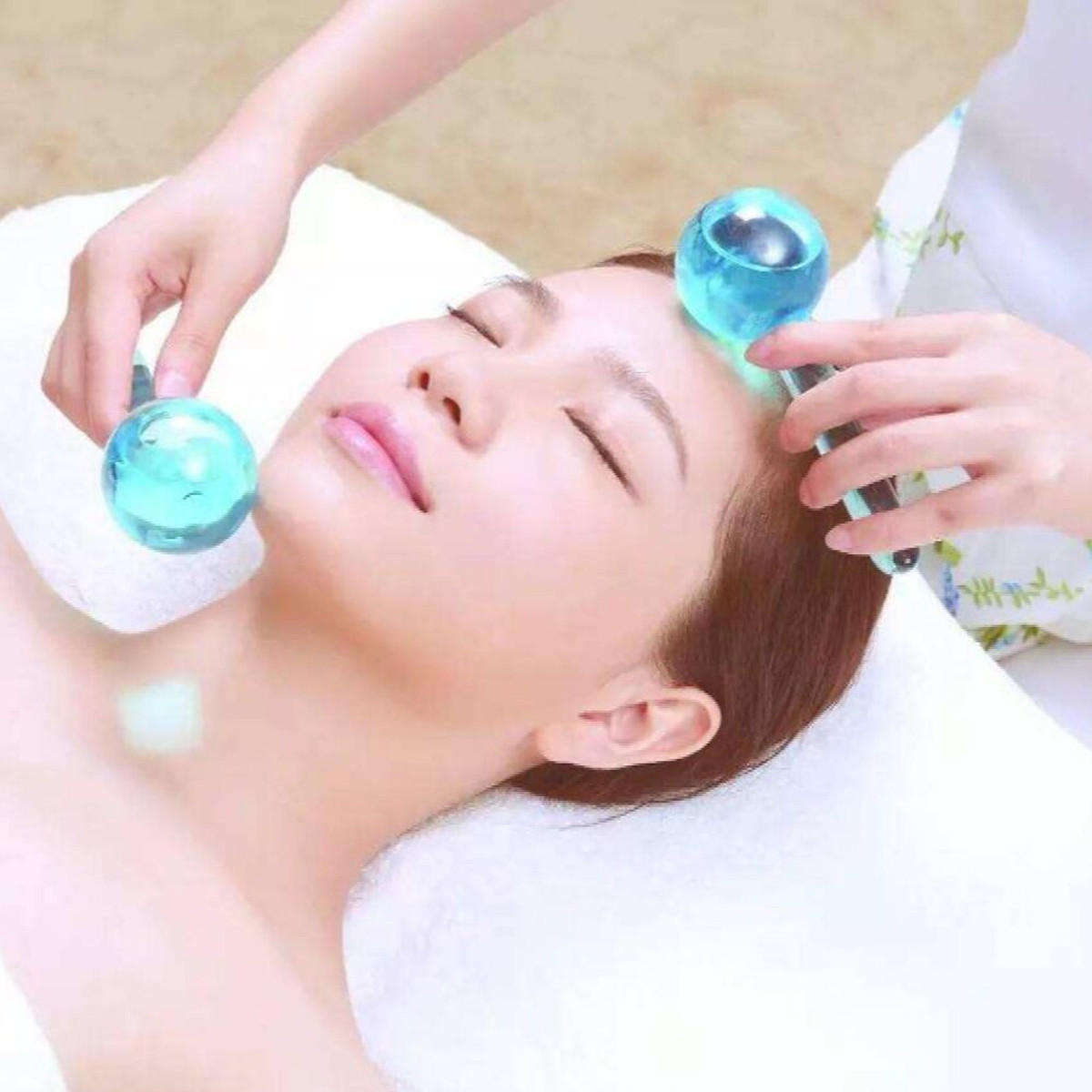 2Pcs/Kit Beauty Ice Ball Hockey Facial Tightening Energy Cold Compress Skin Manual Massager Handh...