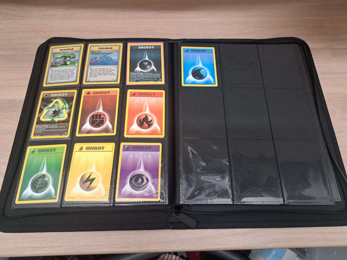 Pokemon Vintage Set | Neo Genesis | Partially Complete