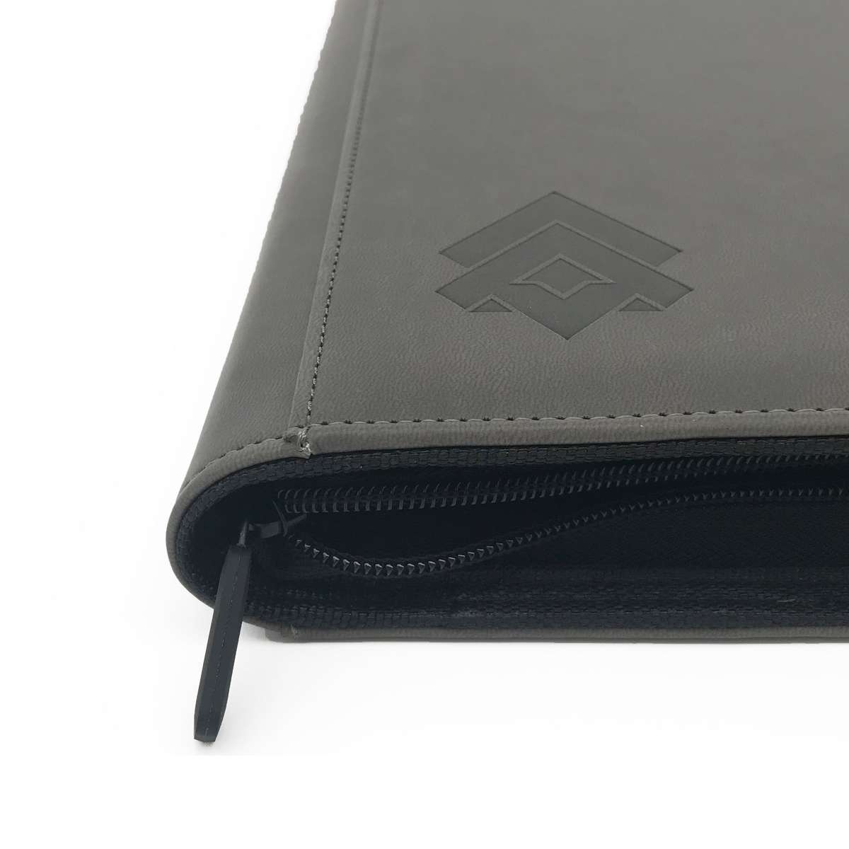 Level Up 9 Pocket Side Loading Zip Card Binder | 360 cards