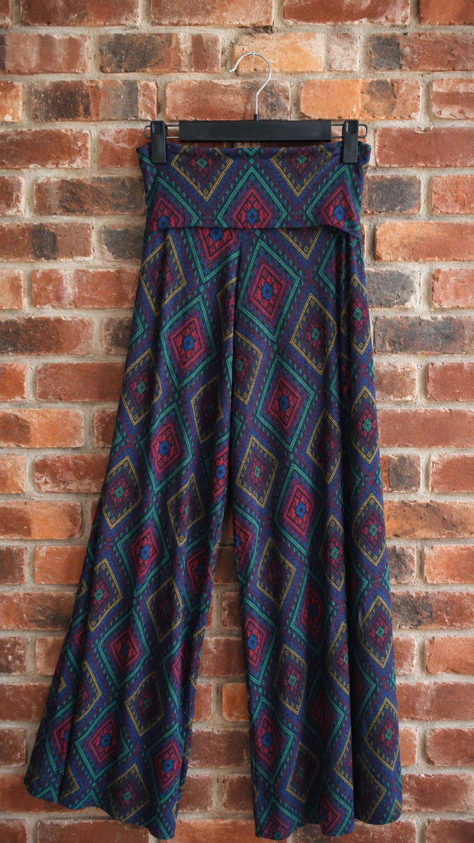 Pants With Geometric Print