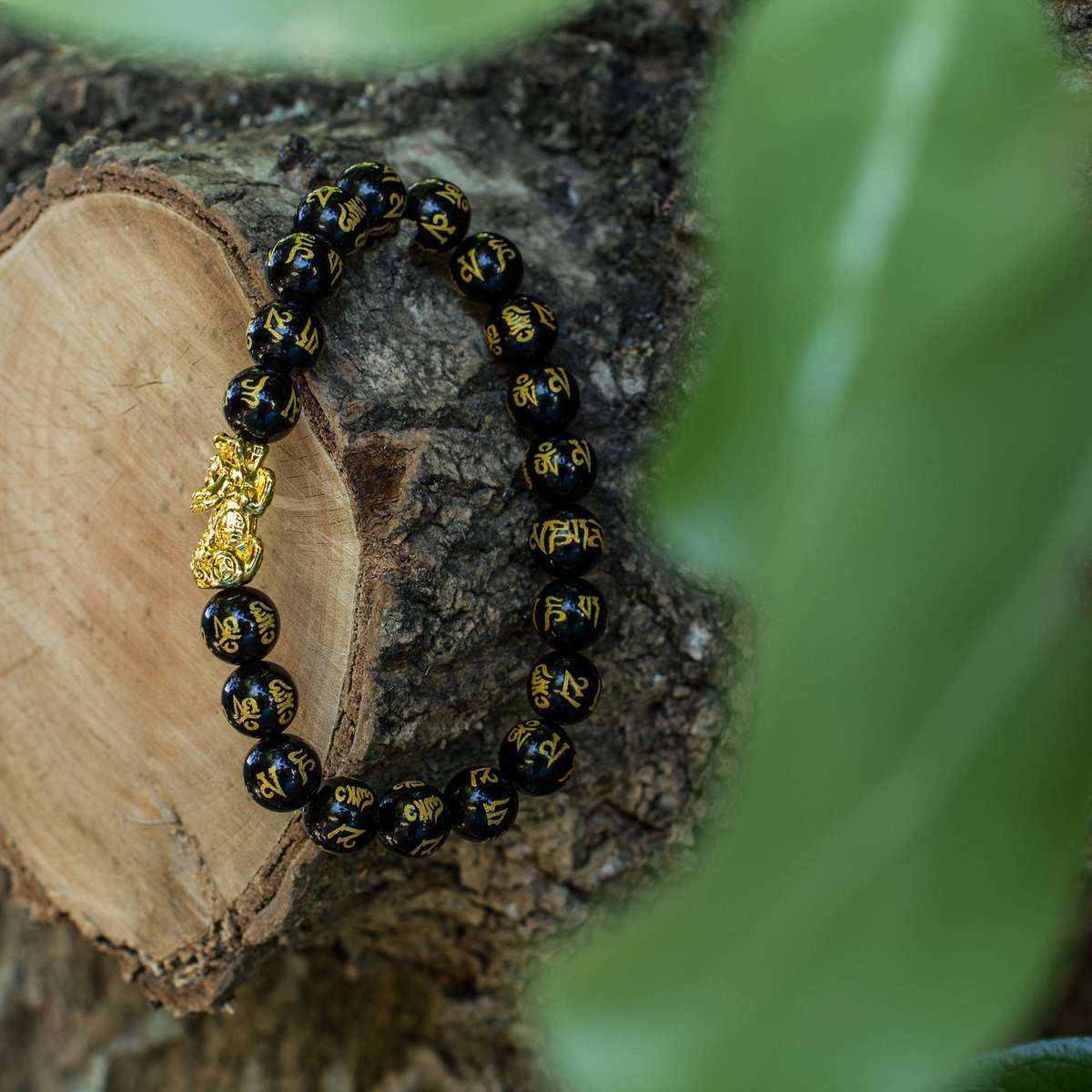 The Feng Shui Bracelet (10mm)
