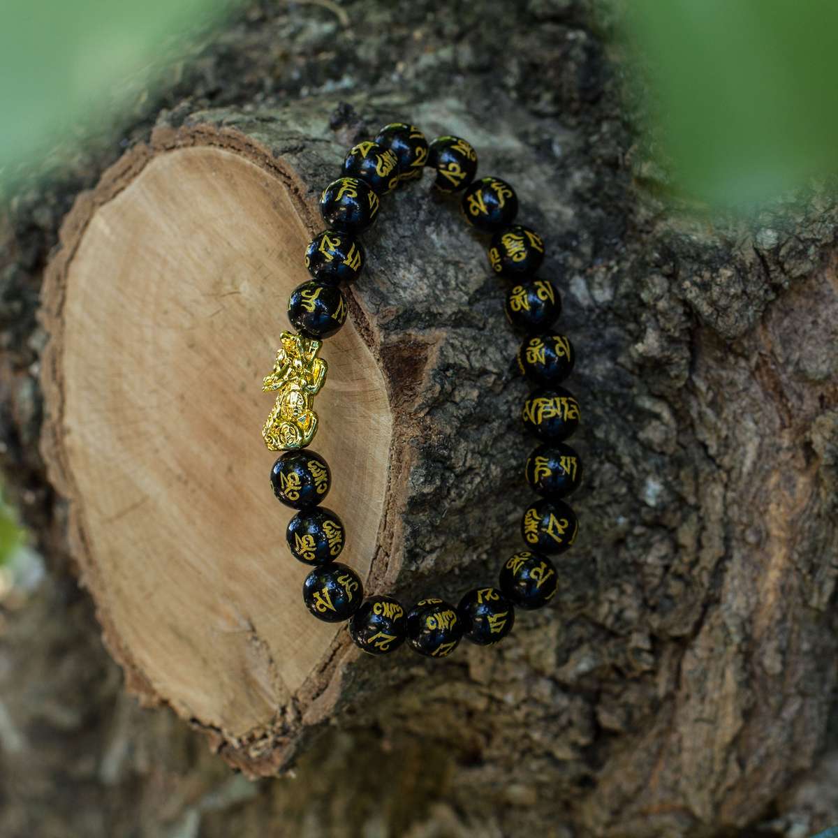 The Feng Shui Bracelet (10mm)