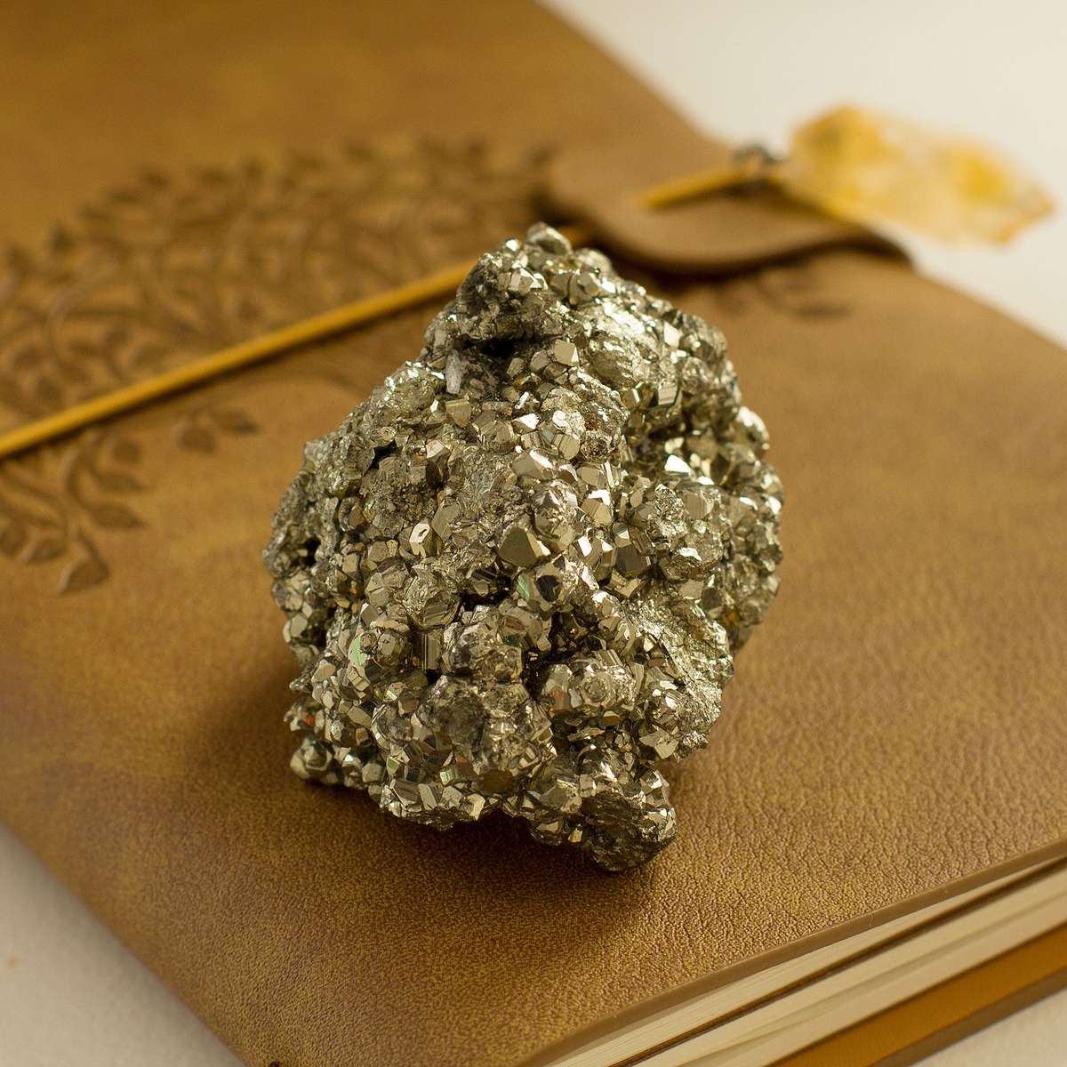 Pyrite Cluster / Druse - +/_ 165g