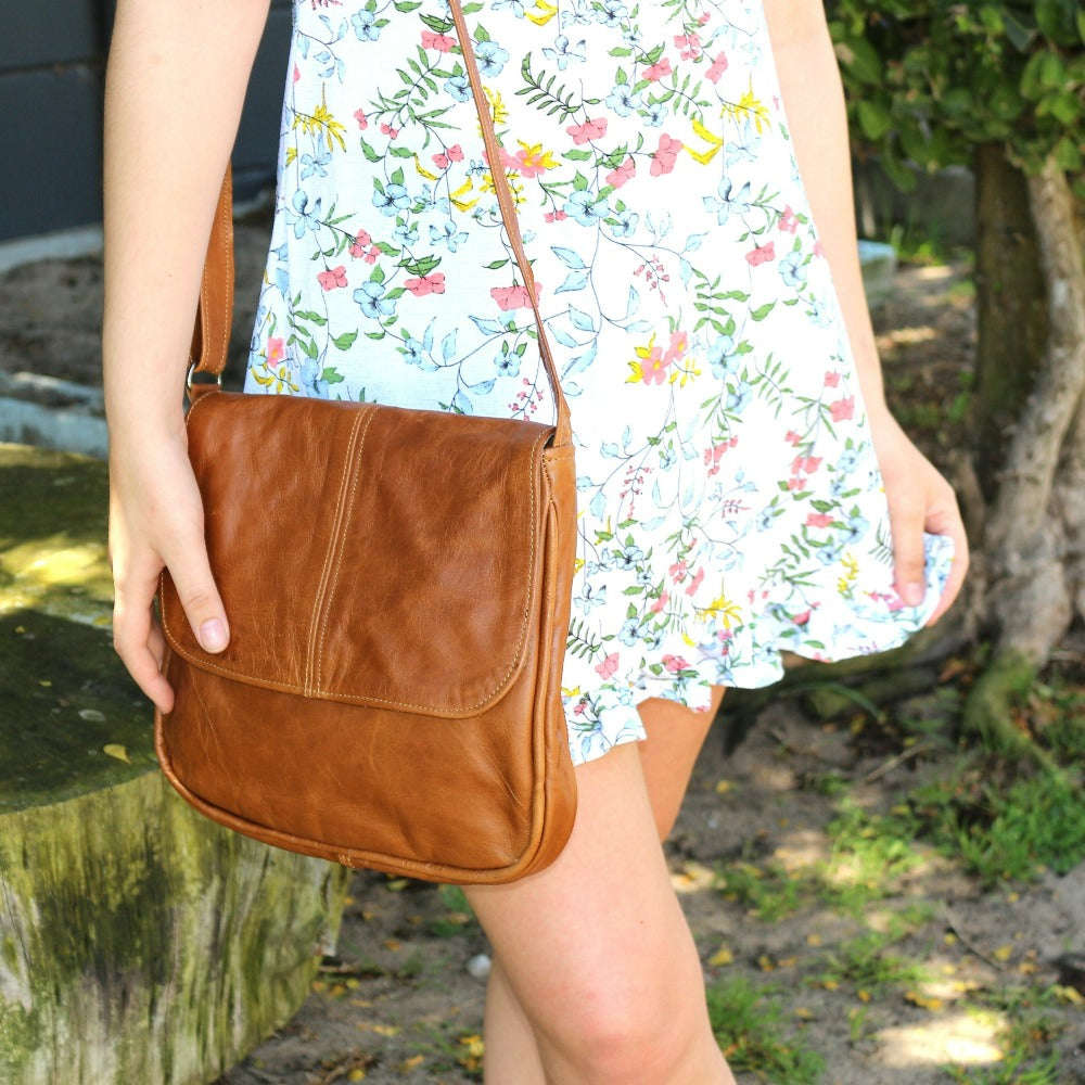 Huxley Leather Hand Bag