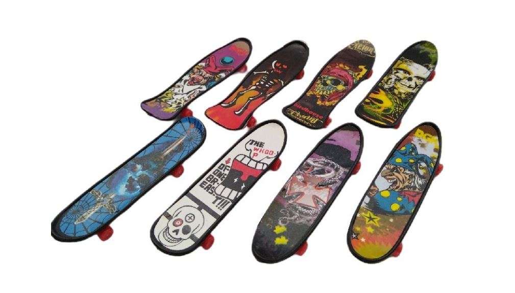 Finger Skateboards - 10cm - Set of 8 Assorted - Fidget Toys