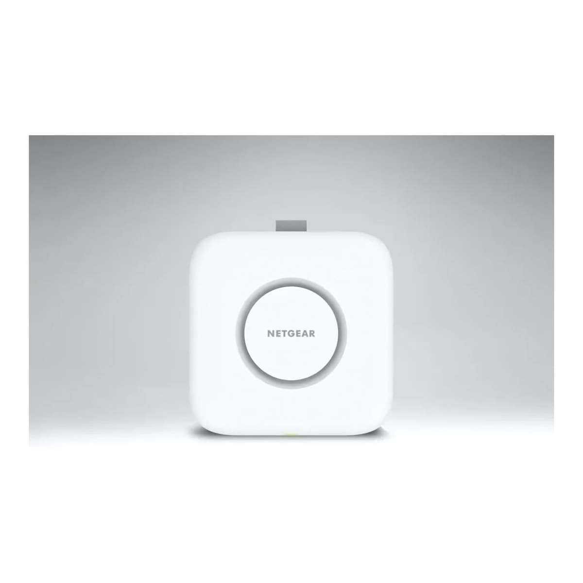 Netgear WBE710 Tri-Band PoE+ 2.5G Insight Manageable Wi-Fi 7 Access Point WBE710-100EUS
