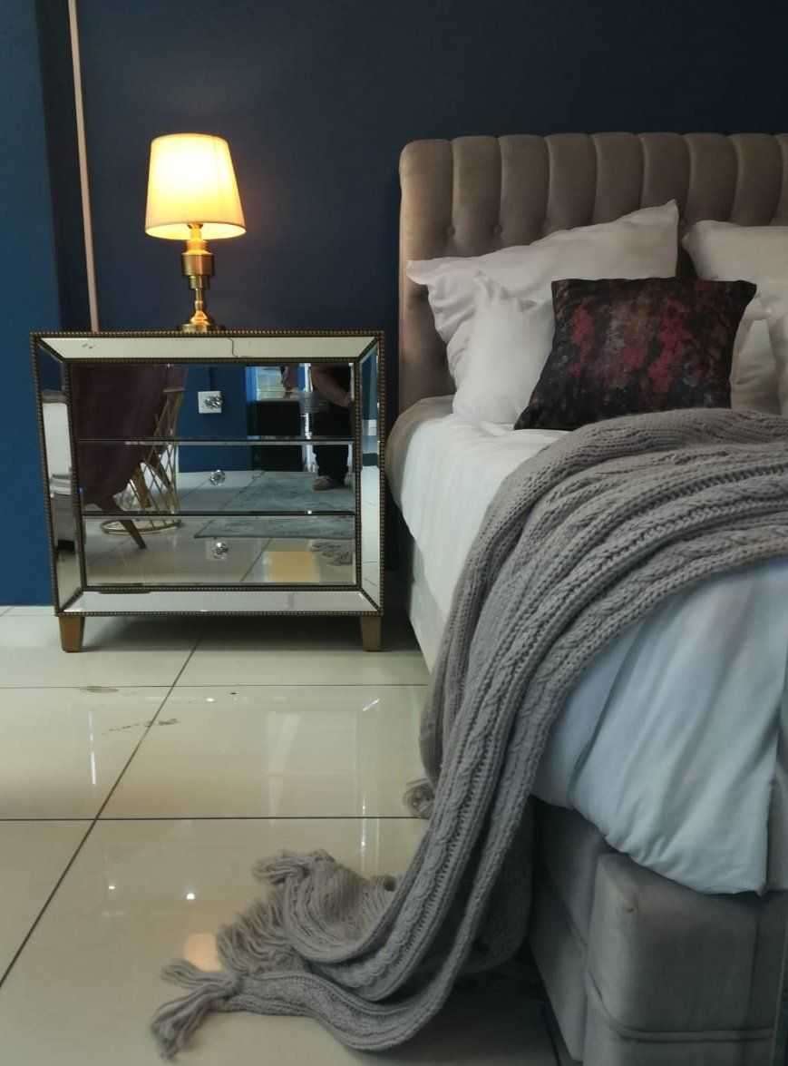 Moderna Three Drawer Mirrored Chest of Drawers