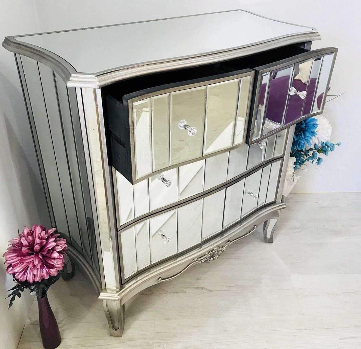 Victorian Four Drawer Mirrored Chest of Drawers