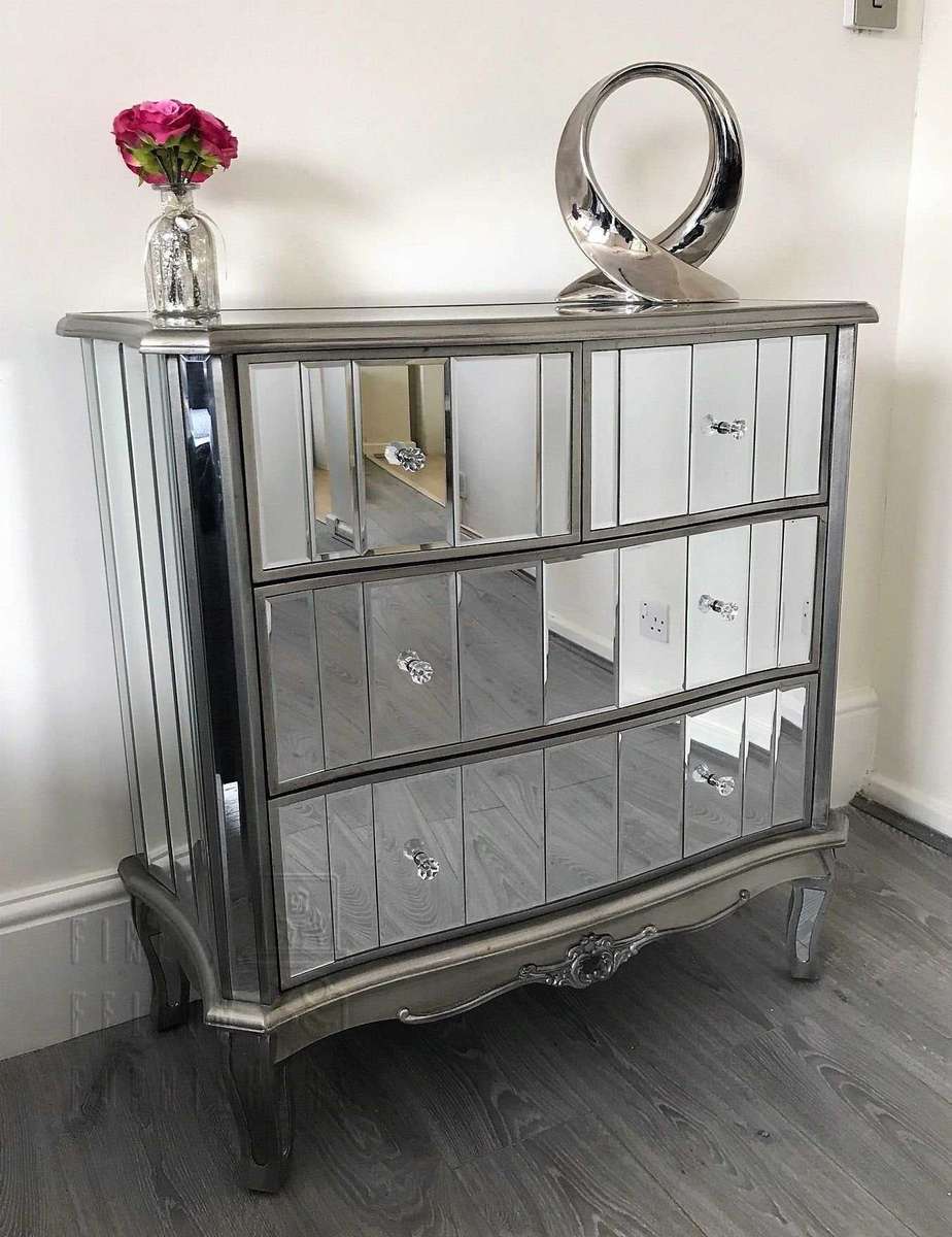 Victorian Four Drawer Mirrored Chest of Drawers