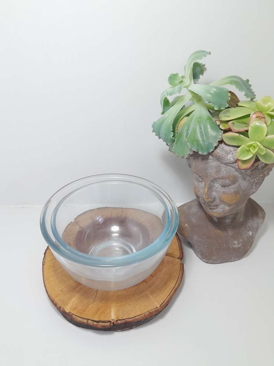 Vintage Set of 2 Graduating Pyrex Classic Range Clear Glass Mixing Bowls