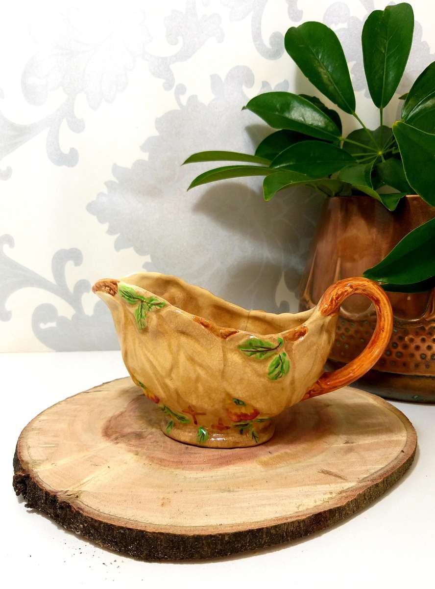 1950s Vintage Brentleigh Ware Ceramic Gravy / Sauce Boat  Leaf Design