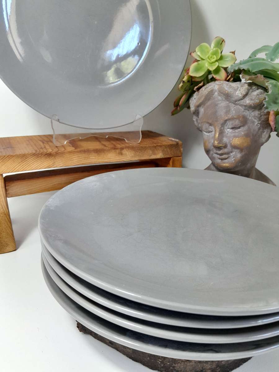 Set of 5 Large Grey Stoneware Dinner plates