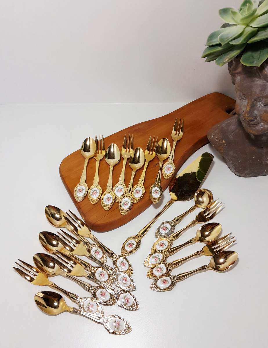 Vintage 22 Piece Gold Plated Eetrite Cake / Dessert Cutlery Set